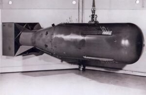 The Atomic Bomb_img
